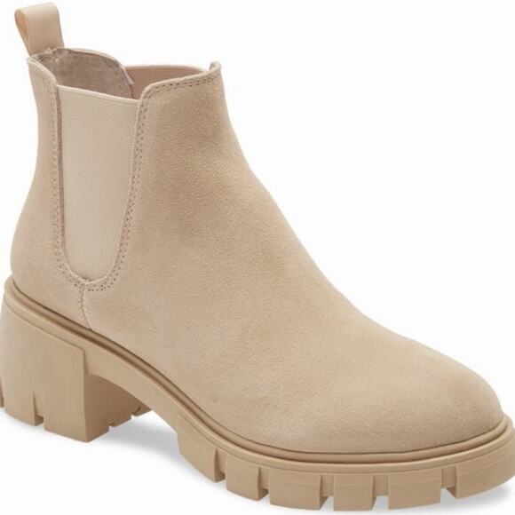 Steve Madden Howler Sand Suede Chelsea Lug Sole Ankle Boots - Picture 1 of 9